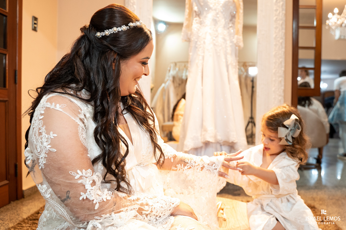 maquiagem de noiva em para de minas no espaço Silmaria oliveira noiva 