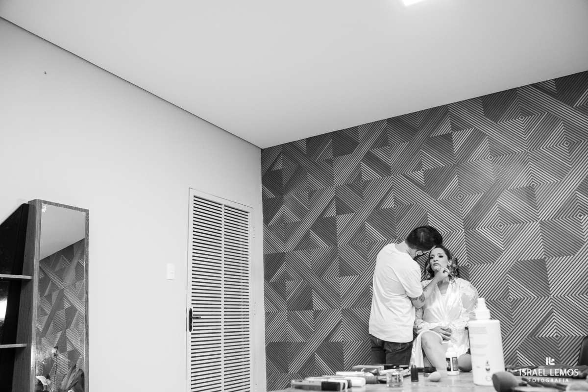 onde achar uma maquiagem de noiva  na cidade de Itauna