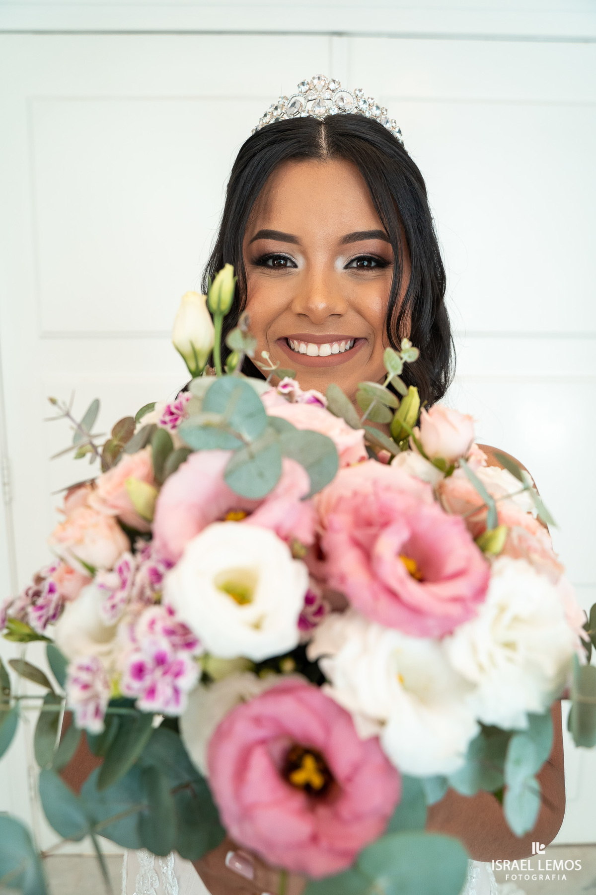 noiva se arruma em hotel da cidade de para de minas Suntory