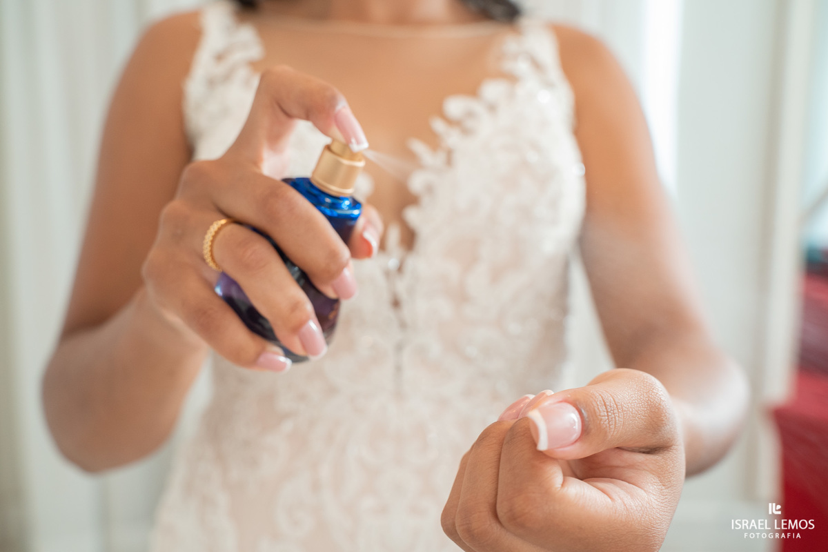 noiva se arruma em hotel da cidade de para de minas Suntory