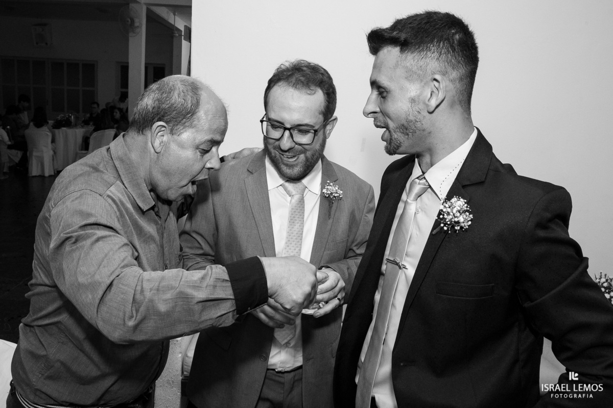 Casamento na cidade de Claudio fotografia e video Israel lemos