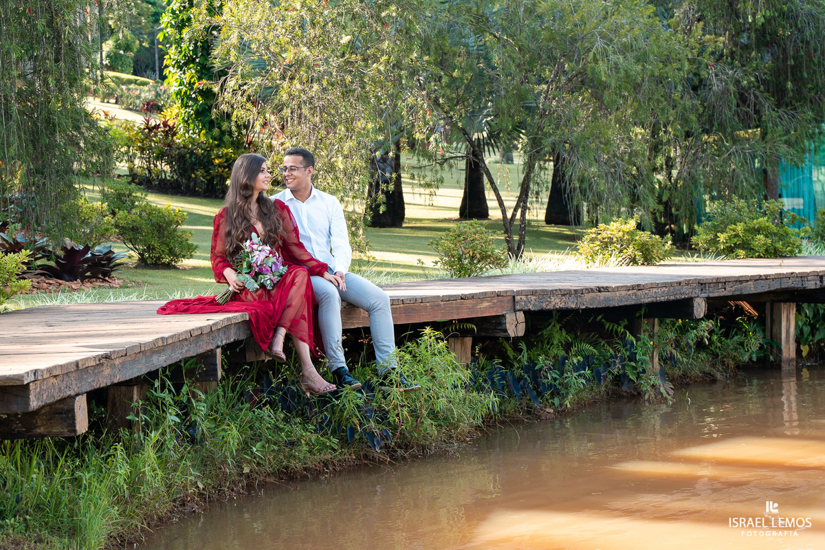 Pré-casamento Thais e Moises que aconteceu na cidade de Pará de Minas - MG fotografo Israel lemos produção de roupa em para de minas