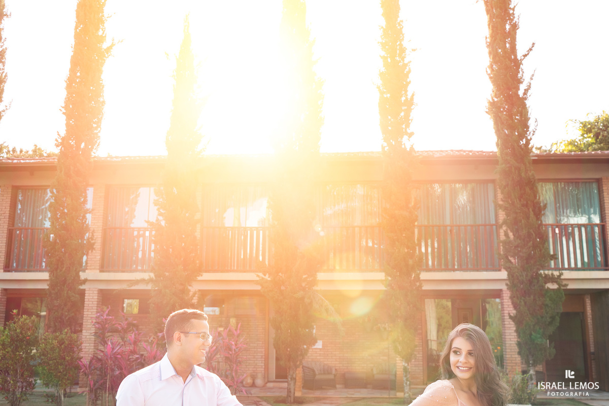 Pré-casamento Thais e Moises que aconteceu na cidade de Pará de Minas - MG fotografo Israel lemos produção de roupa em para de minas