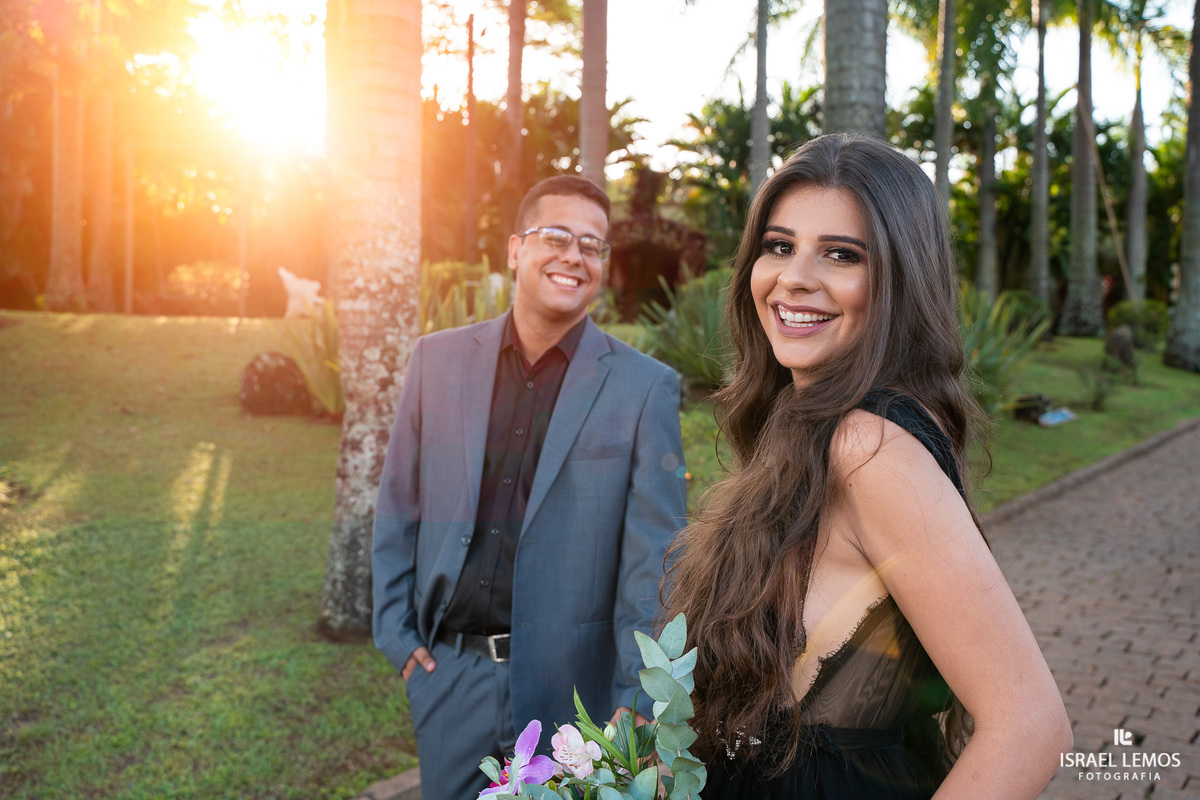 Pré-casamento Thais e Moises que aconteceu na cidade de Pará de Minas - MG fotografo Israel lemos produção de roupa em para de minas