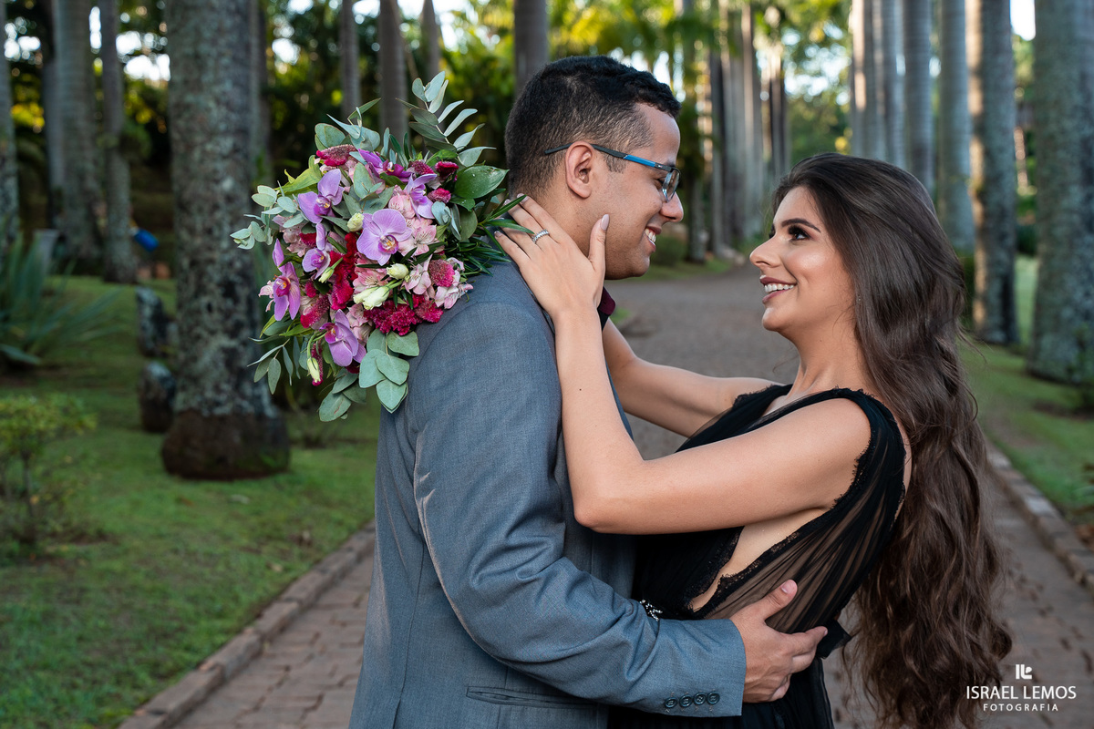Pré-casamento Thais e Moises que aconteceu na cidade de Pará de Minas - MG fotografo Israel lemos produção de roupa em para de minas