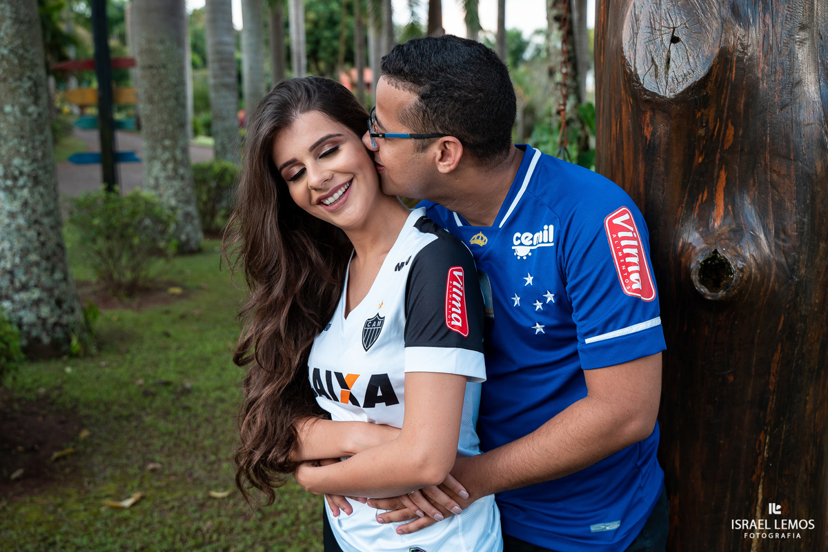 Pré-casamento Thais e Moises que aconteceu na cidade de Pará de Minas - MG fotografo Israel lemos produção de roupa em para de minas