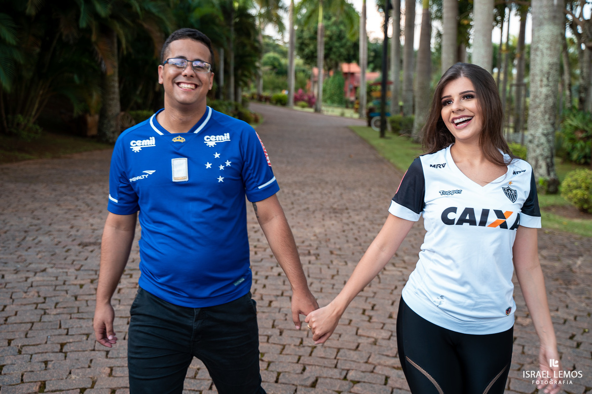 Pré-casamento Thais e Moises que aconteceu na cidade de Pará de Minas - MG fotografo Israel lemos produção de roupa em para de minas