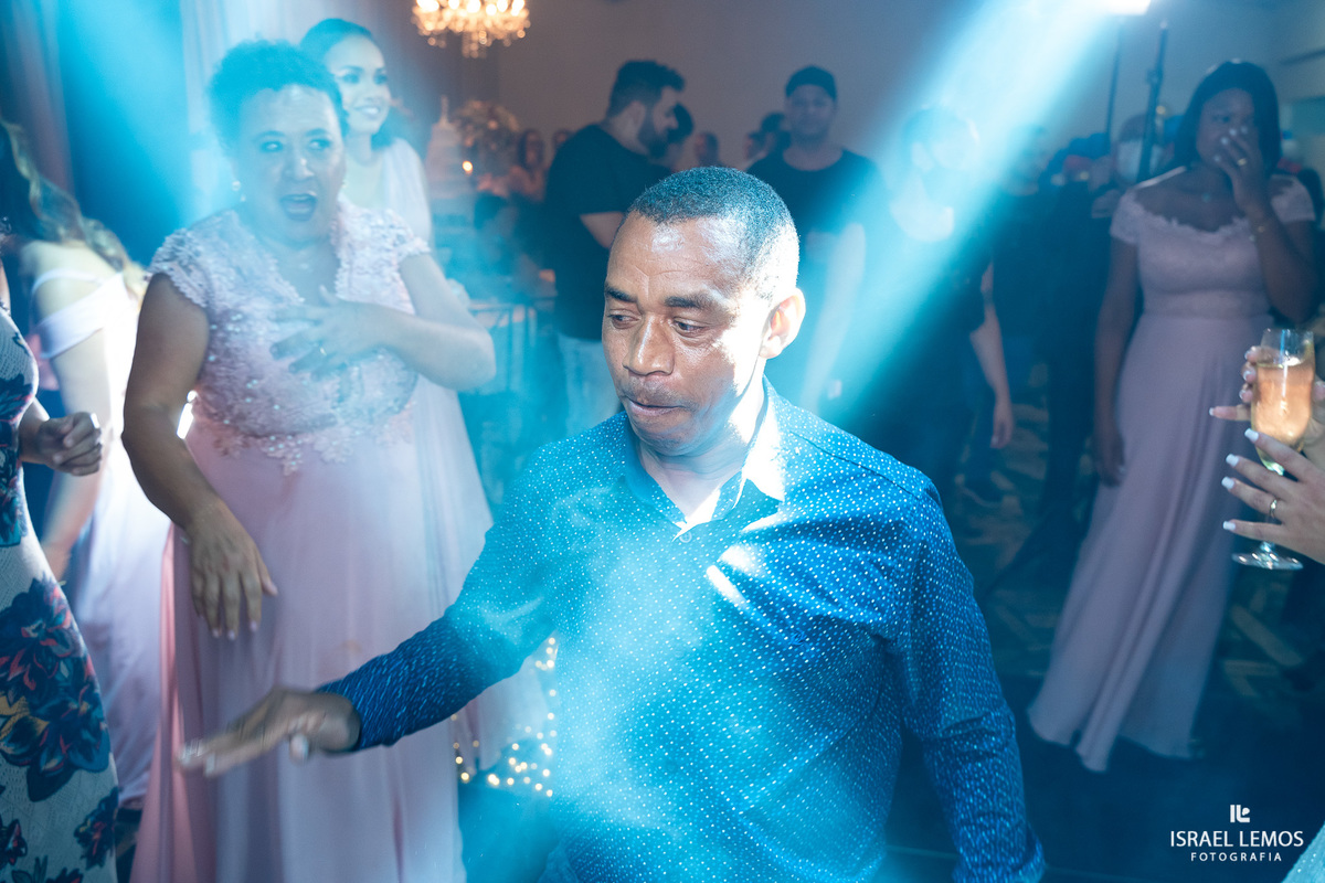 hora da recepção do casamento em para de minas