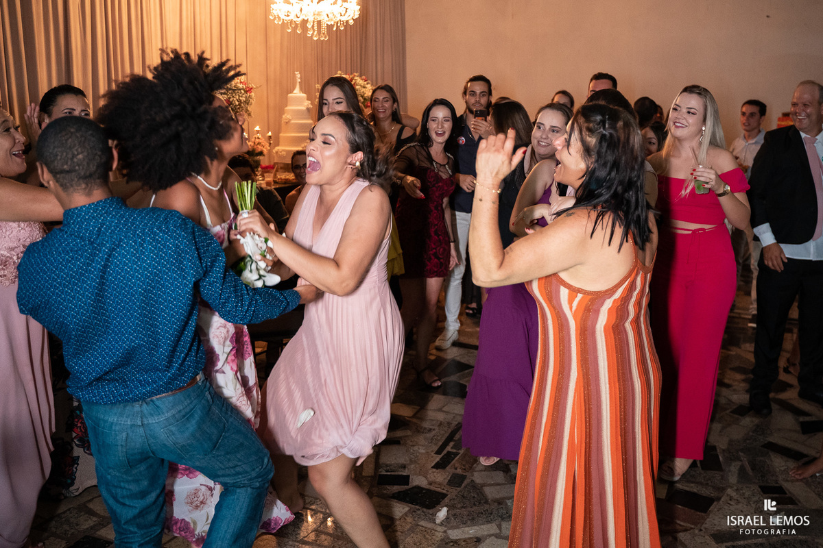 danca em para de minas 