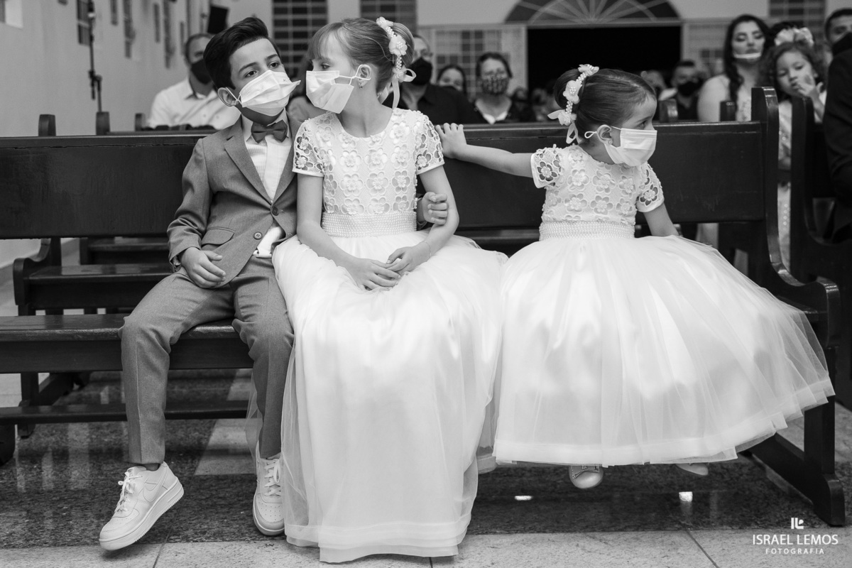 dama se diverte em casamento pm