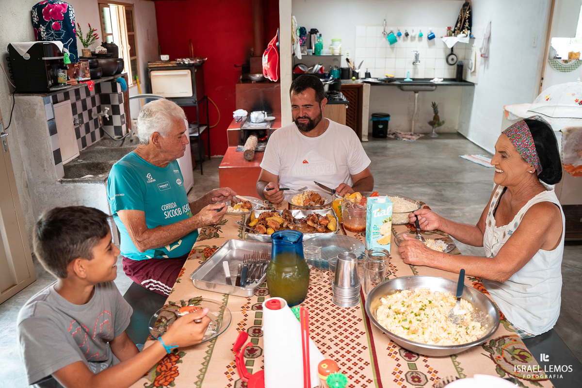 fotografo conta historia de casamento na cidade de Para de minas Israel lemosfotografo conta historia de casamento na cidade de Para de minas Israel lemos