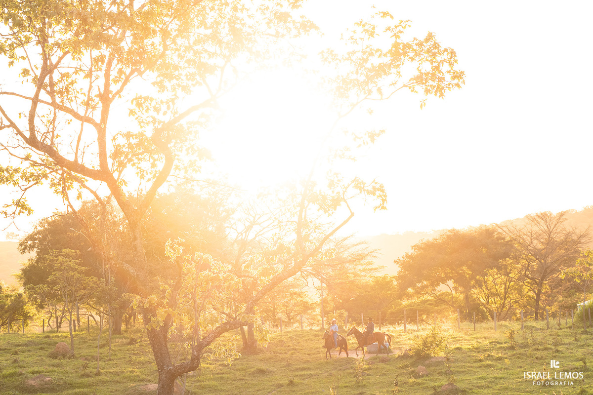 como achar Fotografia na cidade de Perdigao e Araújos  com por do sol