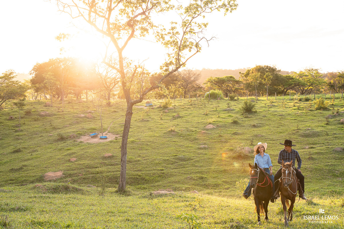 como achar Fotografia na cidade de Perdigao e Araújos  com por do sol