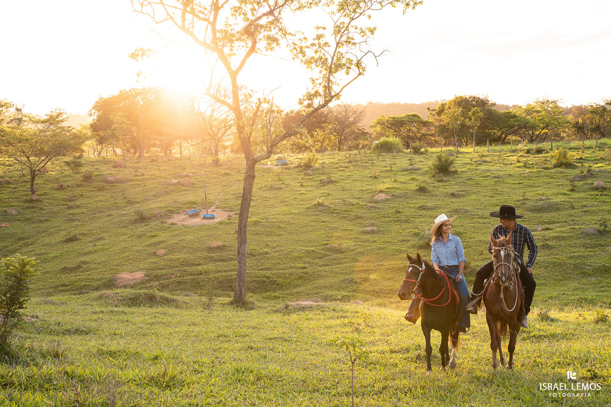 como achar Fotografia na cidade de Perdigao e Araújos  com por do sol