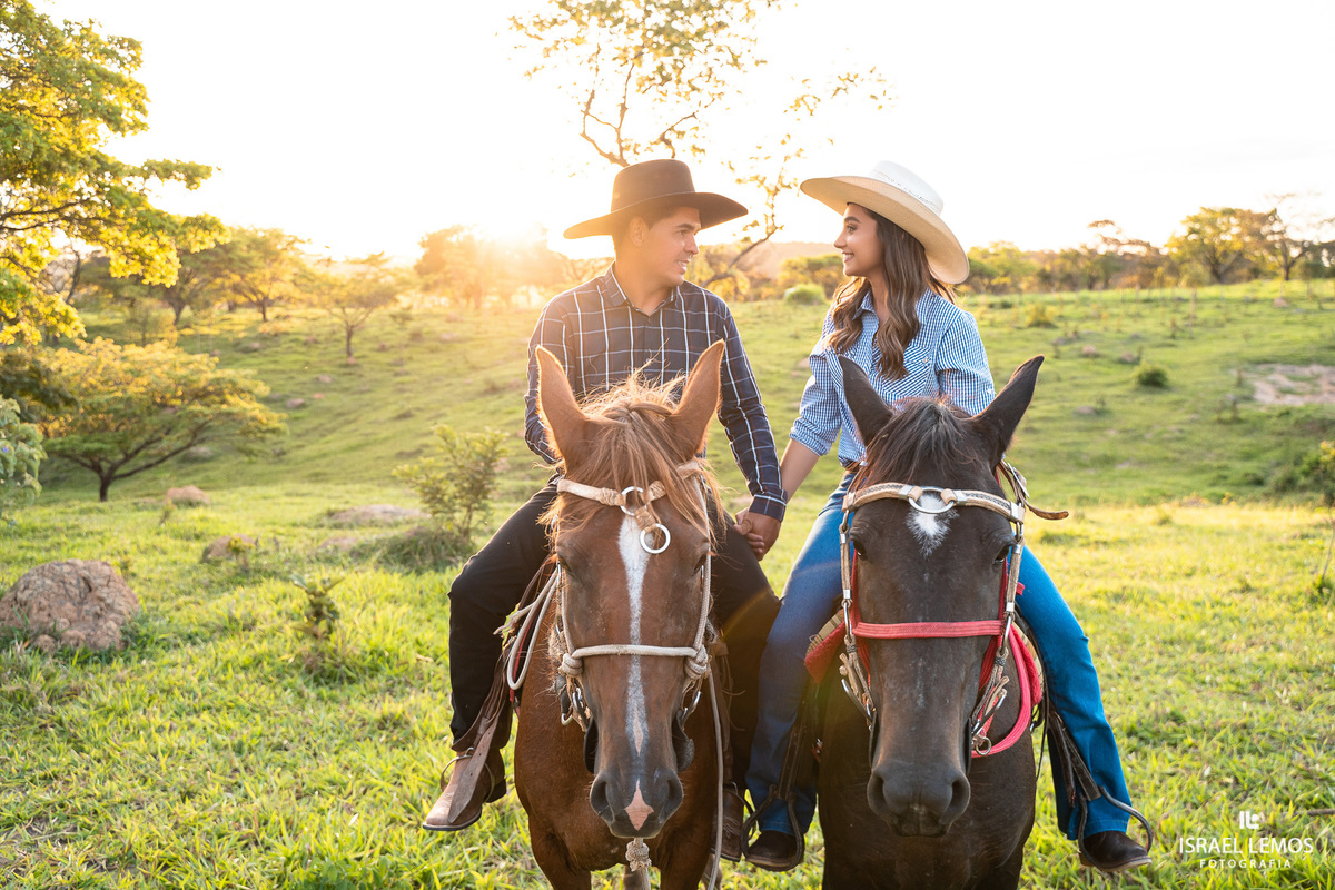 como achar Fotografia na cidade de Perdigao e Araújos  com por do sol