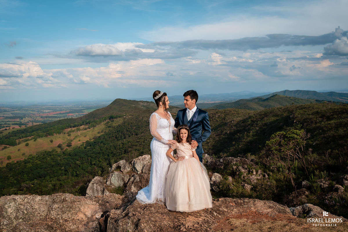 Fotografia de casamento no ponto chique em pequi por Israel lemos fotografia