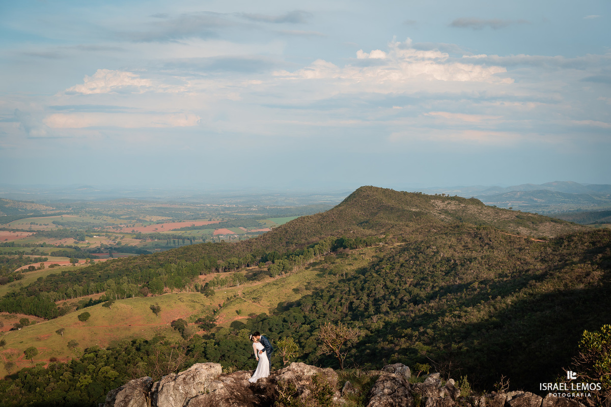 Fotografia de casamento no ponto chique em pequi por Israel lemos fotografia
