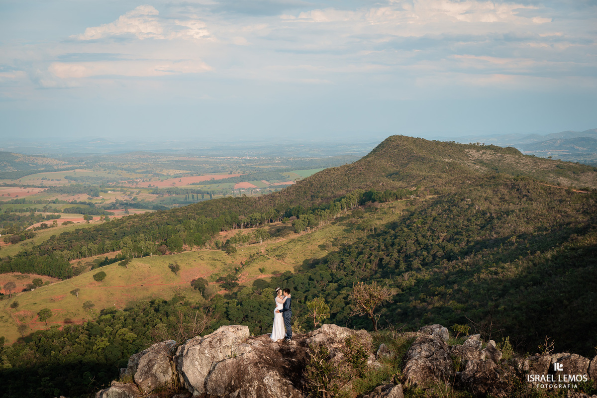 Fotografia de casamento no ponto chique em pequi por Israel lemos fotografia