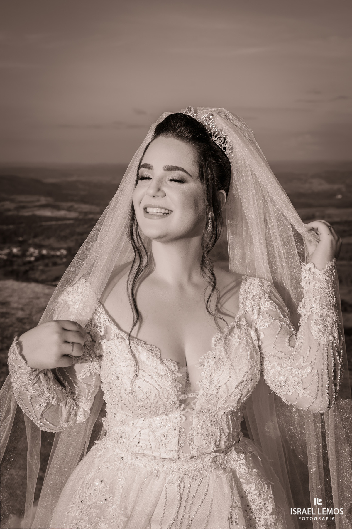 Fotografia de casamento na cidade de Papagaios com vestido de noiva da cidade de papagaios helena noivas