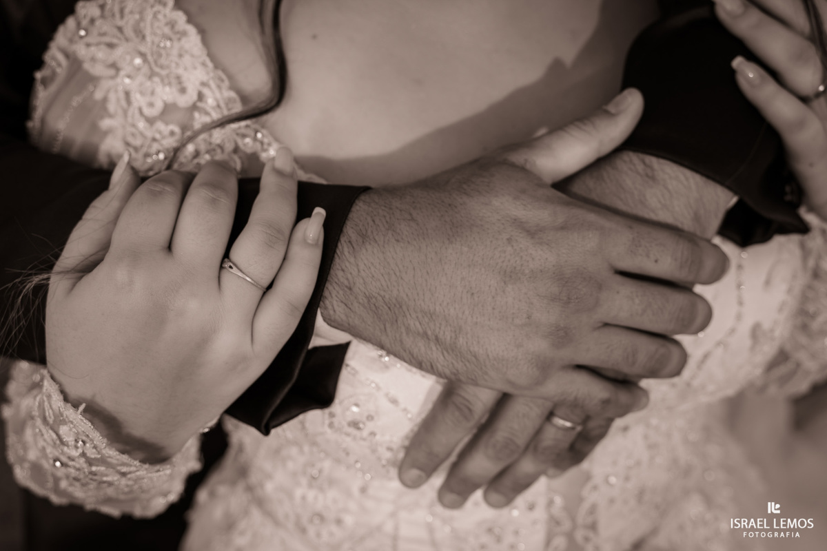 Fotografia de casamento na cidade de Papagaios com vestido de noiva da cidade de papagaios helena noivas