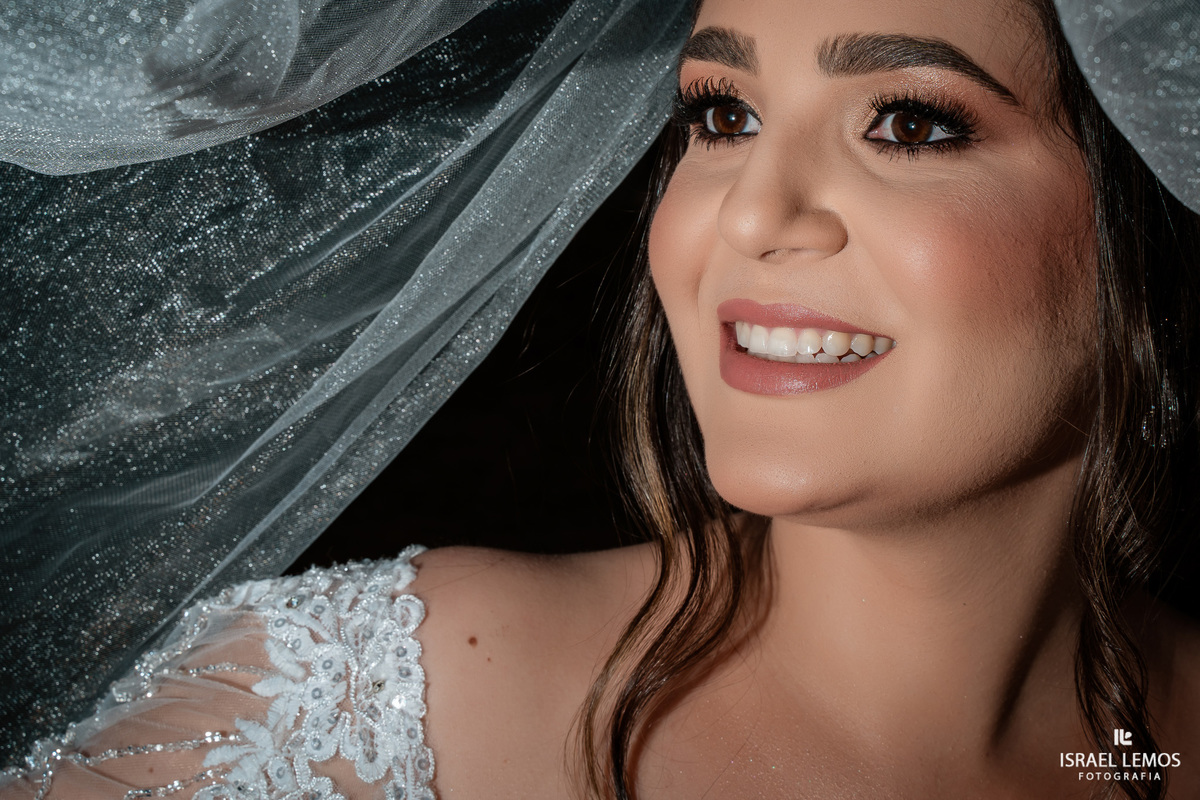 Fotografia de casamento na cidade de Papagaios com vestido de noiva da cidade de papagaios helena noivas