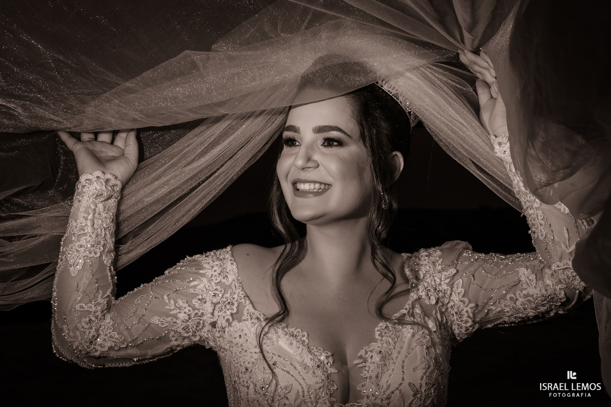 Fotografia de casamento na cidade de Papagaios com vestido de noiva da cidade de papagaios helena noivas