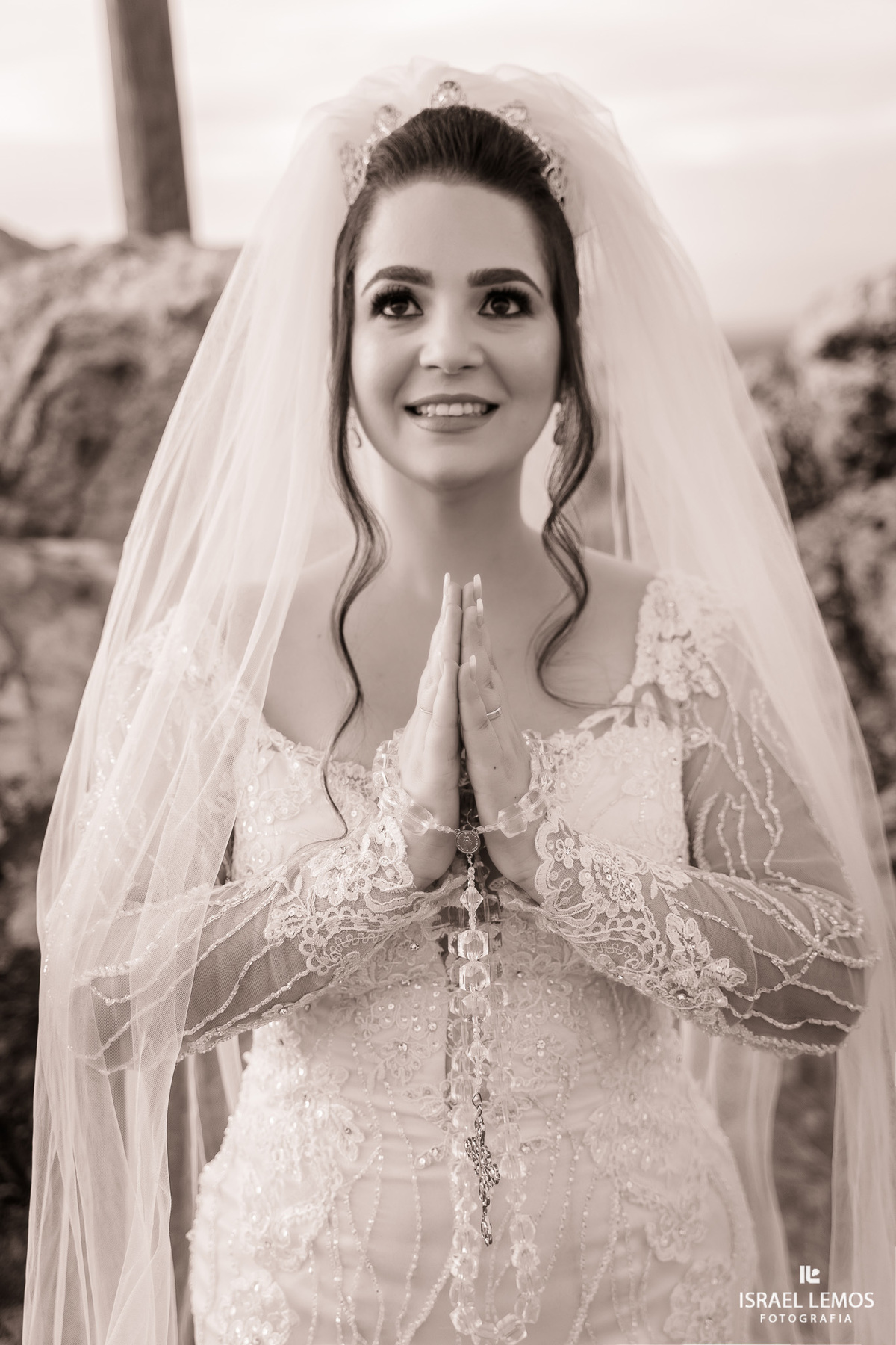 Fotografia de casamento na cidade de Papagaios com vestido de noiva da cidade de papagaios helena noivas