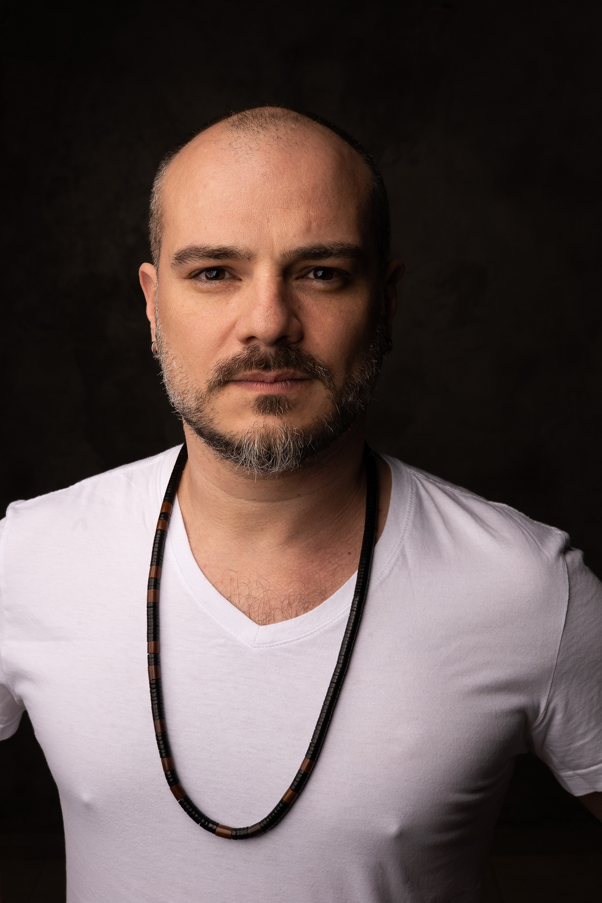 retrato fotógrafo Alessandro Gaioto, fotos profissionais, foto para perfil