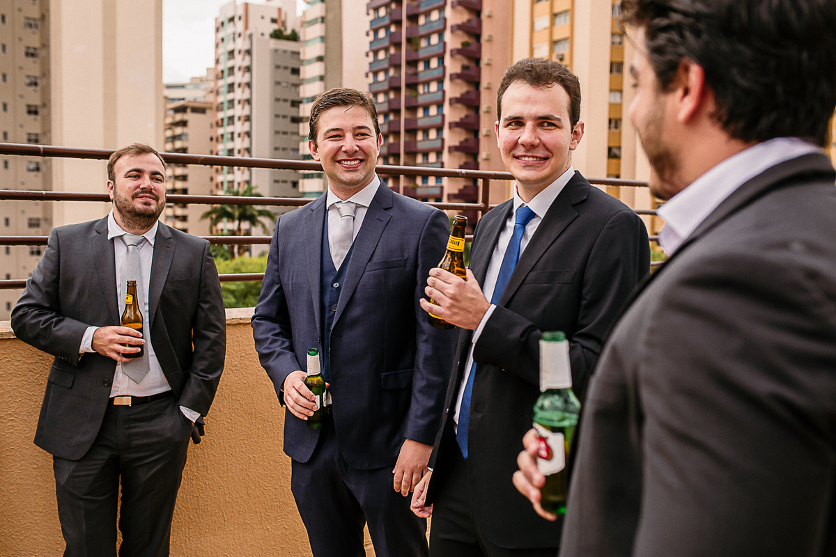 noivo com os padrinhos, making-of noivo, fotos noivo com padrinhos