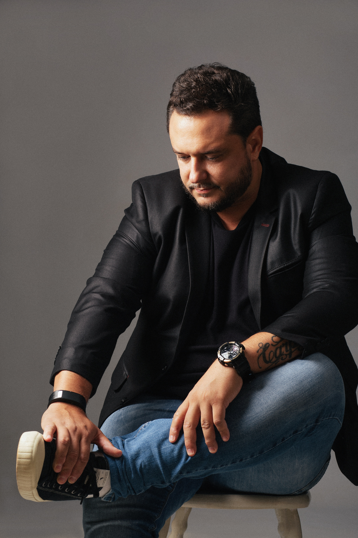 poses para retrato profissional, fotografia profissional, fotografia de estúdio, estudio fotografico