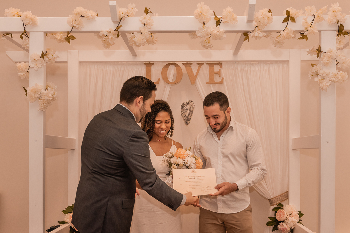 boda civil en los Pirineos