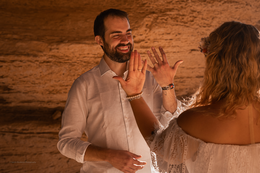 ceremonia de boda en una cueva