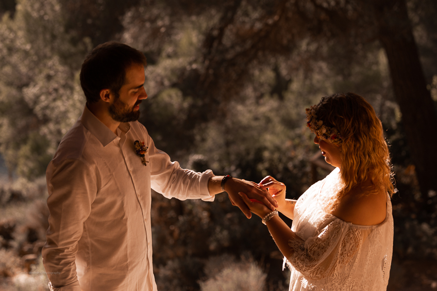 ceremonia de boda en una cueva