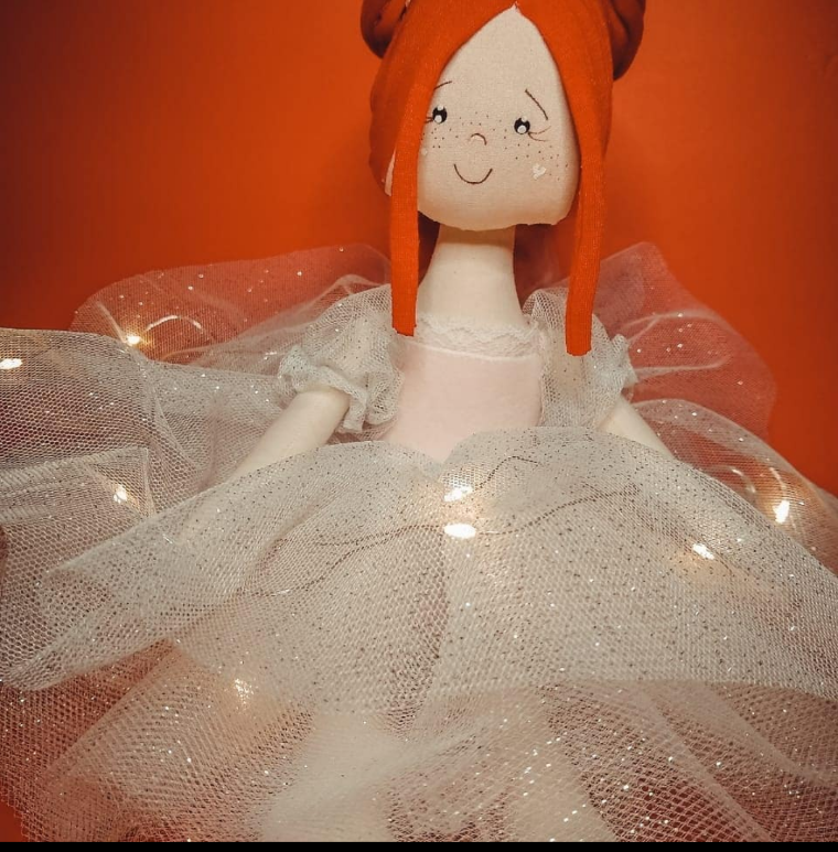 Boneca bailarina 
R$ 80,00