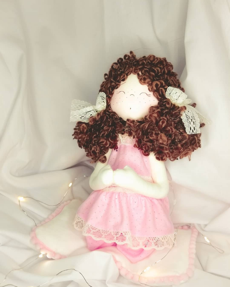 Boneca orando
R$65,00