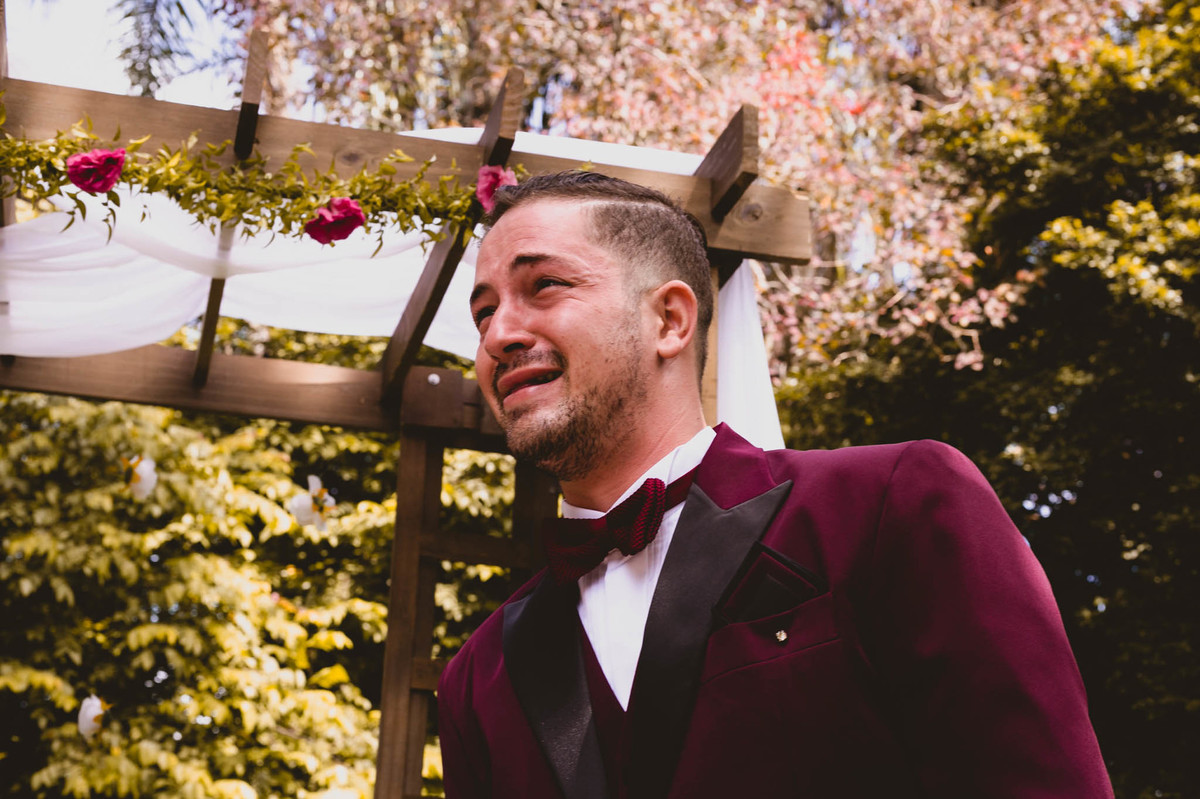 noivo esperando a noiva