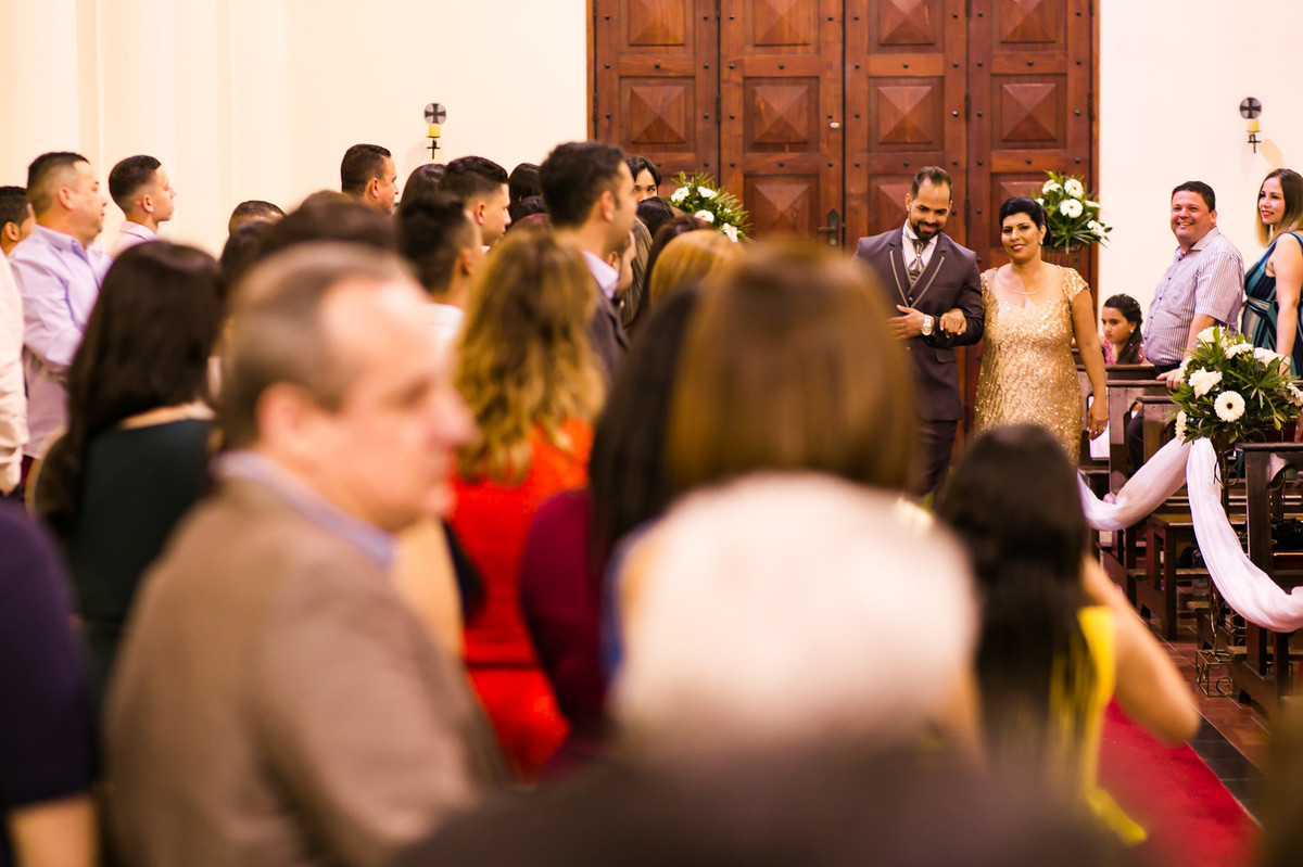 Entrada do noivo Casamento Igreja Católica