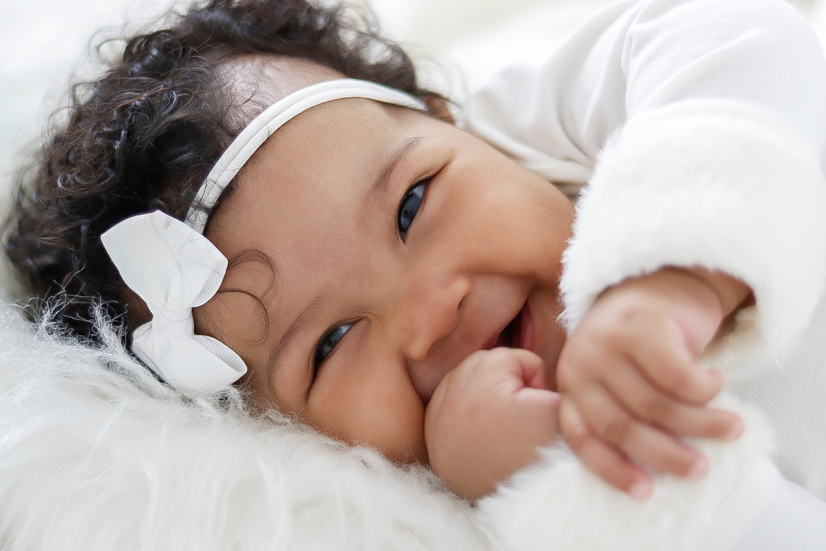 Ensaio fotográfico de bê. 
Que sorriso mais gostoso não é mesmo titia? 