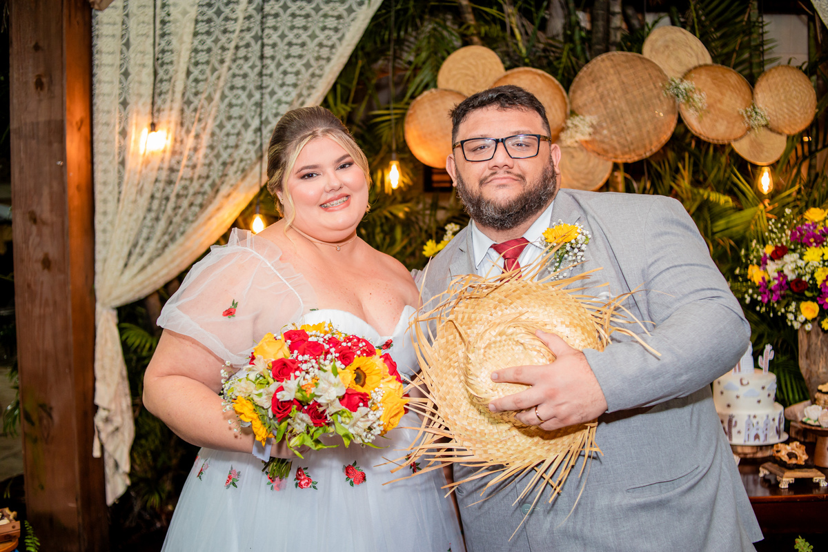 Larissa e Leonardo típicos casal de São João. Foto registarda por George Dantas.