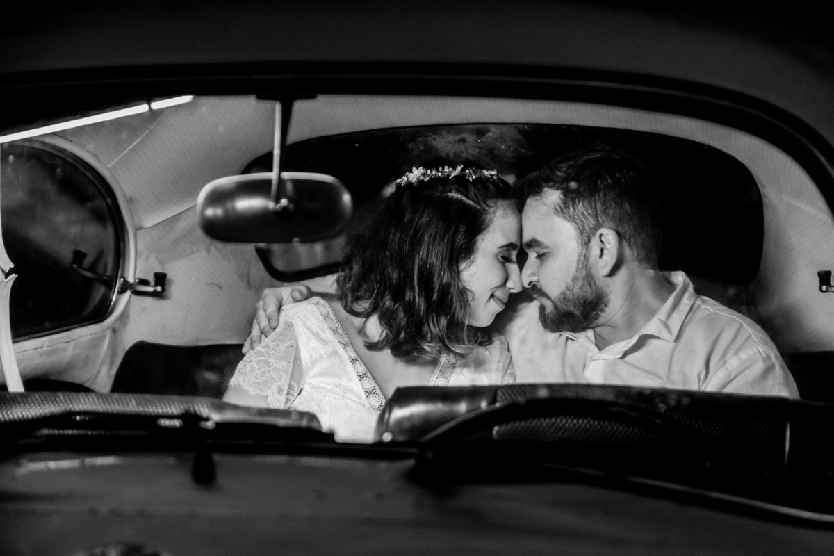Noivos lindos no fusca 68. Foto registrada por George Dantas