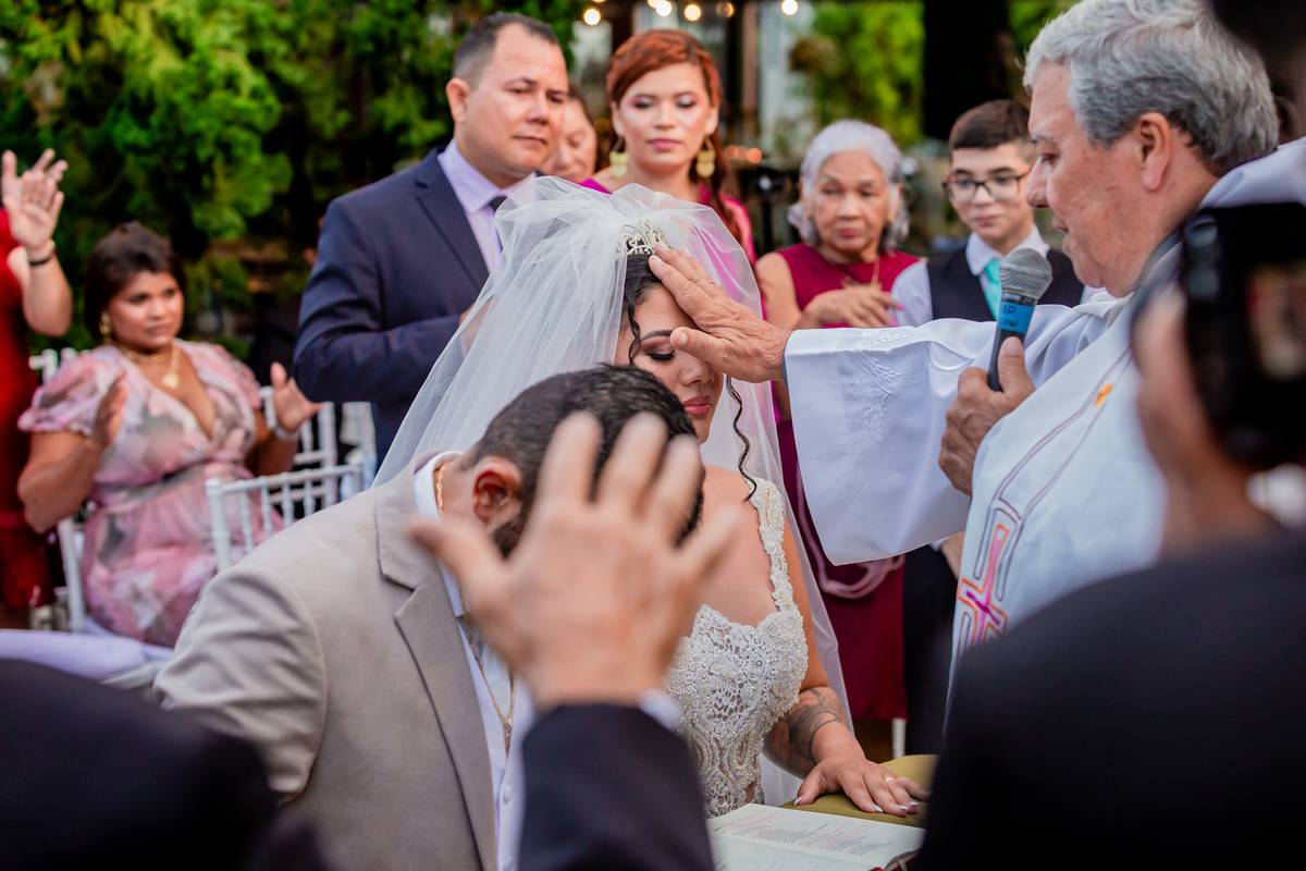 Celebração do Casamento de Karol e Anderson. Registro de George Dantas