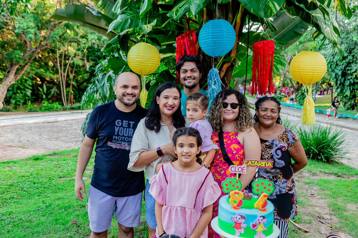 Aniversário de 8 anos da Cloé e 4 anos da Catarina. Registrado por George Dantas