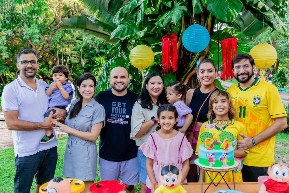 Aniversário de 8 anos da Cloé e 4 anos da Catarina. Registrado por George Dantas