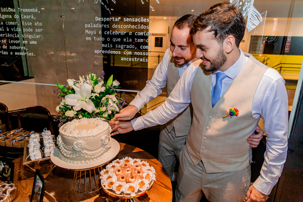 Casamento Civil de Marcos e Rodolfo. Registrado por George Dantas