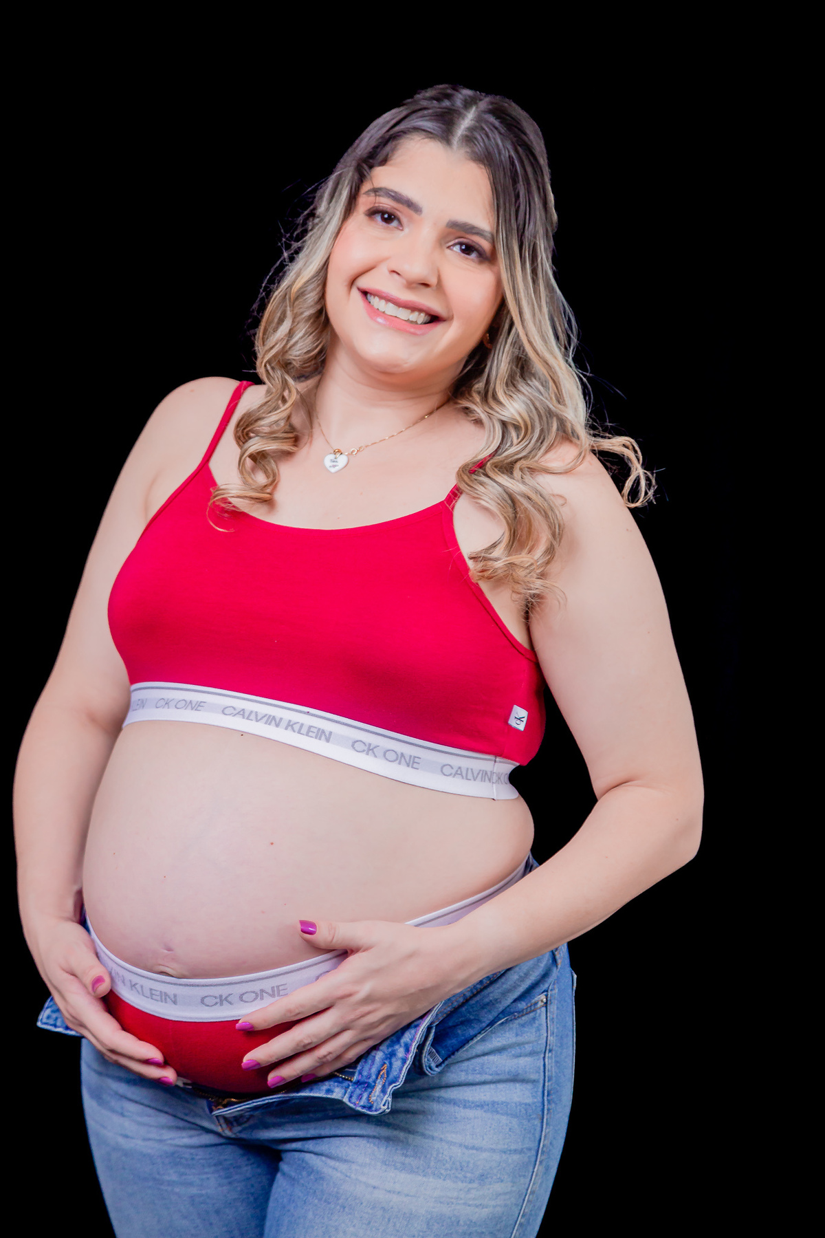 Ensaio de Gestante de Taylandia. Registrado por George Dantas