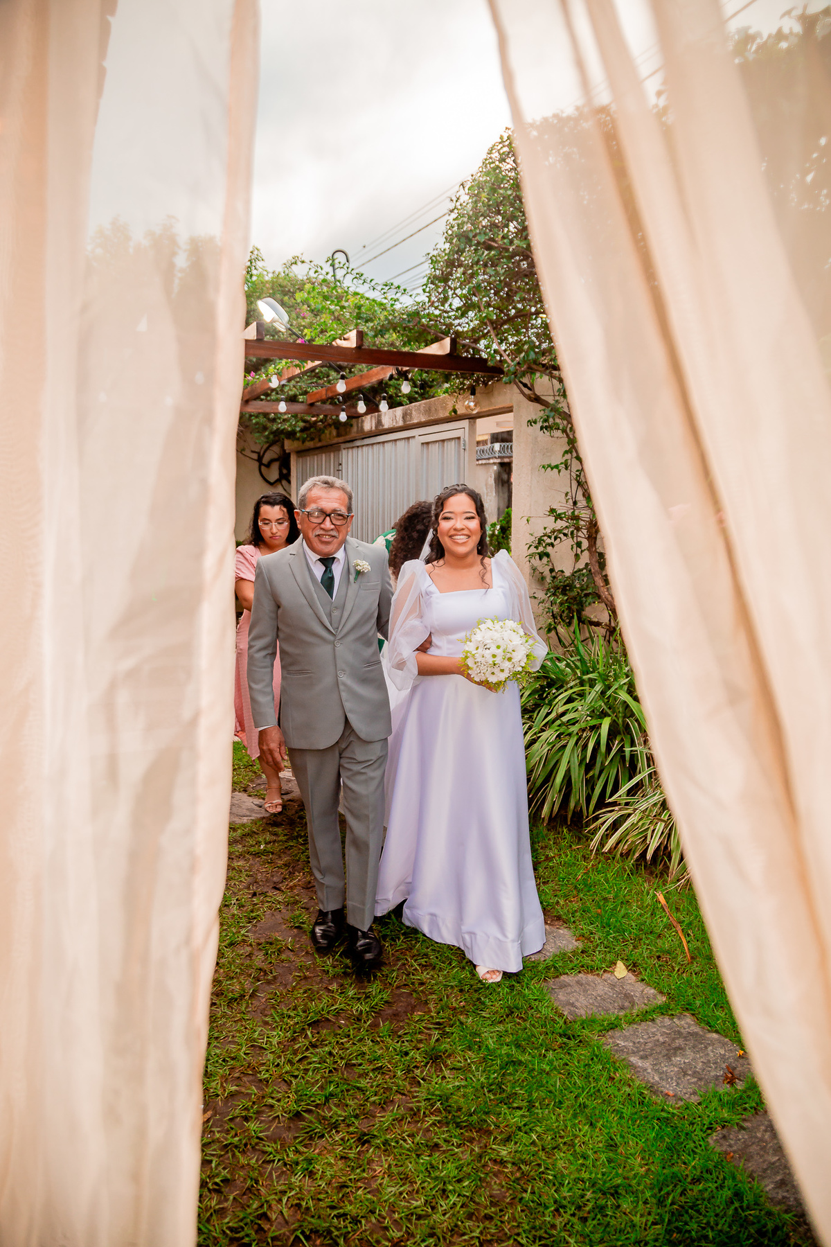 Casamento de Carolina e Gabriel. Registrado por George Dantas
