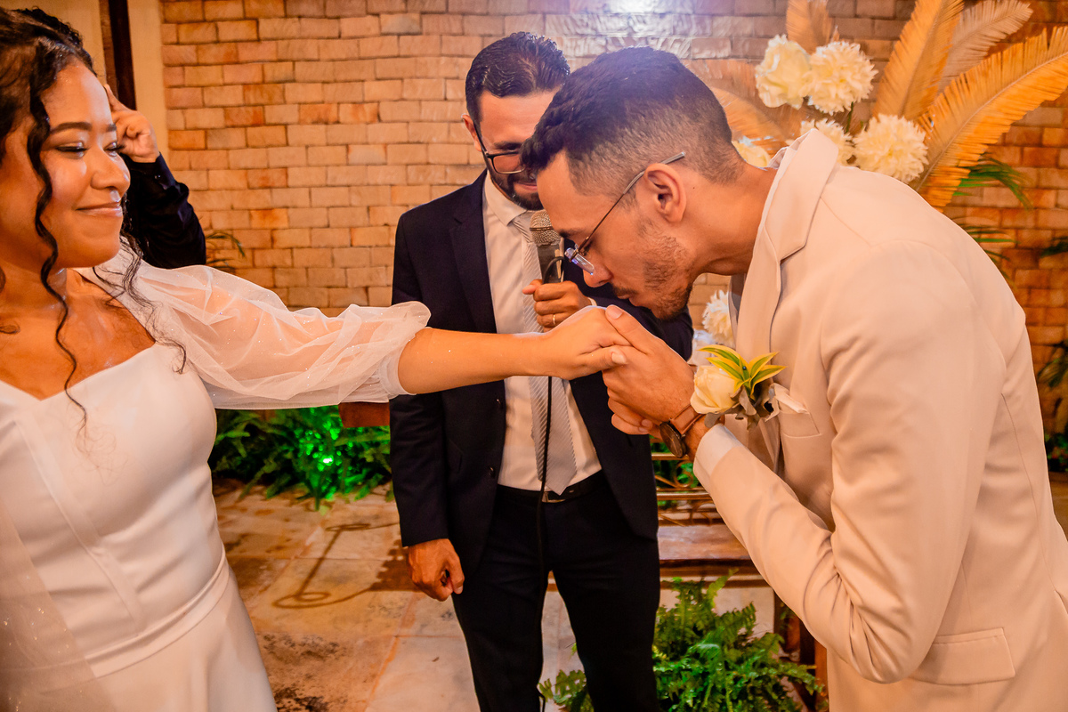 Casamento de Carolina e Gabriel. Registrado por George Dantas