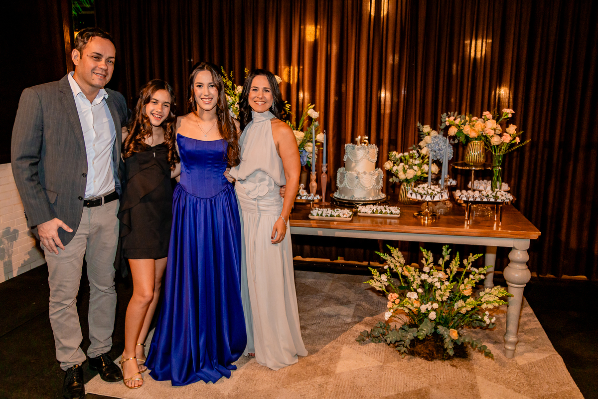 Aniversário de 15 anos da Clara. Registrado por George Dantas