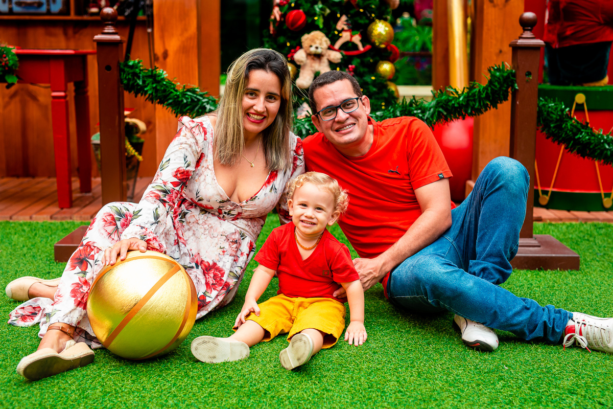 Benjamim, mamãe Gisele e o papai Bruno. Registro de George Dantas. Registro de George Dantas