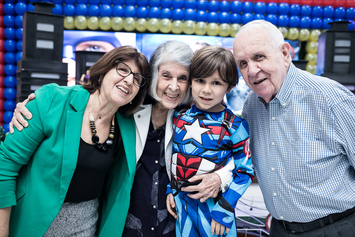 com as vovós e vovô